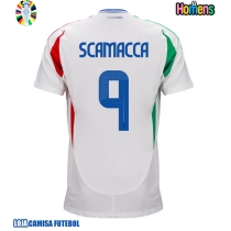 Camisa de Futebol Itália Gianluca Scamacca #9 Equipamento Secundário Europeu 2024 Manga Curta